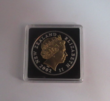 Load image into Gallery viewer, 2002 Royal Sceptre Golden Jubilee 1oz Silver Proof New Zealand $5 Coin BoxCOA