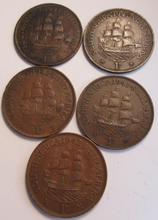 Load image into Gallery viewer, KING GEORGE VI BRONZE 1D PENNY 1941 X 3 & 1942 X 2 SOUTH AFRICA IN CLEAR FLIP