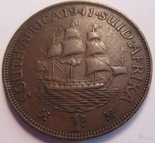 Load image into Gallery viewer, KING GEORGE VI BRONZE 1D PENNY 1941 X 3 & 1942 X 2 SOUTH AFRICA IN CLEAR FLIP