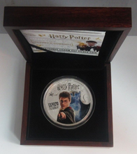 Load image into Gallery viewer, Expecto Patronum! Harry Potter Official 5oz Silver Proof $10 Samoa Coin Only 399