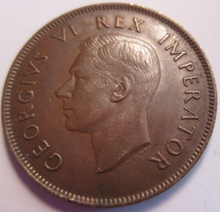 Load image into Gallery viewer, KING GEORGE VI BRONZE 1D PENNY 1941 X 3 & 1942 X 2 SOUTH AFRICA IN CLEAR FLIP