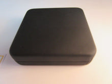 Load image into Gallery viewer, 1969 QUEEN ELIZABETH II COOKS CHART NEW ZEALAND $1 ONE DOLLAR BUNC COIN BOX &COA