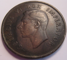Load image into Gallery viewer, KING GEORGE VI BRONZE 1D PENNY 1941 X 3 & 1942 X 2 SOUTH AFRICA IN CLEAR FLIP