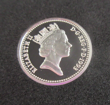 Load image into Gallery viewer, 1993 £1 QUEEN ELIZABETH II ROYAL ARMS SILVER PROOF ONE POUND COIN WITH BOX & COA