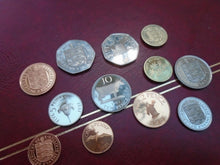 Load image into Gallery viewer, UK 1992 GUERNSEY PROOF COINAGE 20P 10P 5P 2P 1P 1/2P IN PROTECTIVE WALLET