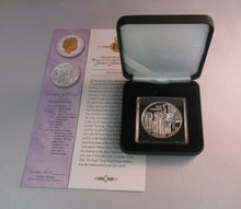 Load image into Gallery viewer, 2003 Trooping the Colour Golden Jubilee 1oz Silver Proof Guernsey £5 Coin BoxCOA