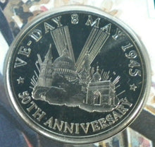 Load image into Gallery viewer, 1995 VICTORY IN EUROPE CELEBRATIONS TURKS & CAICOS BUNC 5 CROWN COIN COVER PNC