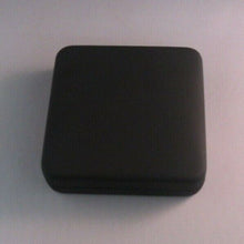 Load image into Gallery viewer, 2003 Trooping the Colour Golden Jubilee 1oz Silver Proof Guernsey £5 Coin BoxCOA