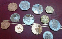 Load image into Gallery viewer, UK 1992 GUERNSEY PROOF COINAGE 20P 10P 5P 2P 1P 1/2P IN PROTECTIVE WALLET