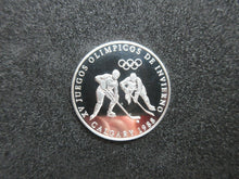 Load image into Gallery viewer, 1988 Panama 1 balboa Olympic Winter Games Calgary ICE HOCKEY proof silver coin