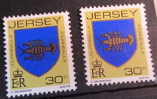 Load image into Gallery viewer, QUEEN ELIZABETH II JERSEY 9 X DECIMAL STAMPS MNH IN CLEAR FRONTED STAMP HOLDER