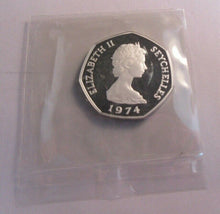 Load image into Gallery viewer, 1974 ROYAL MINT SEYCHELLES SILVER PROOF TURTLES 2 COIN SET 10 & 5 RUPEES SET