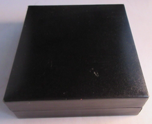 Load image into Gallery viewer, 2018 LEST WE FORGET JERSEY PROOF £5 FIVE POUND POPPY COIN COLORISED BOX & COA