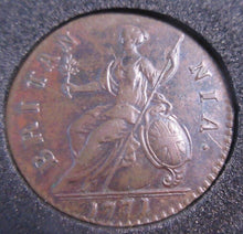 Load image into Gallery viewer, 1771 GEORGE III HALF PENNY IN EF+ PRESENTED IN QUADRANT CAPSULE AND BOX