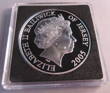 Load image into Gallery viewer, 2005 HISTORY OF THE ROYAL NAVY HMS CONQUEROR SILVER PROOF £5 COIN ROYAL MINT