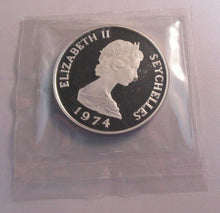 Load image into Gallery viewer, 1974 ROYAL MINT SEYCHELLES SILVER PROOF TURTLES 2 COIN SET 10 & 5 RUPEES SET