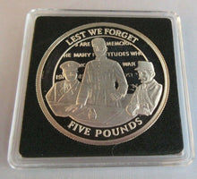 Load image into Gallery viewer, 2008 QEII LEST WE FORGET GIBRALTAR SILVER PROOF £5 FIVE POUND CROWN BOX & COA