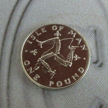 Load image into Gallery viewer, IOM Isle of Man 1978 1979 £1 One Pound Coin Triskeles BRILLIANT Uncirculated