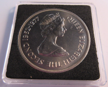 Load image into Gallery viewer, 1952-1977 QUEEN ELIZABETH II BAILIWICK OF JERSEY 25 PENCE CROWN COIN BOX &amp; COA
