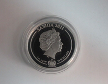 Load image into Gallery viewer, Expecto Patronum! Harry Potter Official 5oz Silver Proof $10 Samoa Coin Only 399
