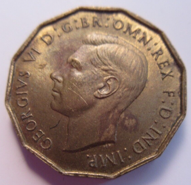 KING GEORGE VI THREE PENCE 1937 BRASS EF+ COIN WITH CLEAR FLIP