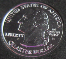 Load image into Gallery viewer, 2004 UNITED STATES MINT STATE QUARTER DOLLAR MICHIGAN 1837 PLATINUM PLATED
