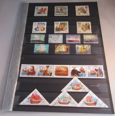 VARIOUS WORLD STAMPS X 22 MNH IN STAMP HOLDER