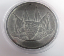 Load image into Gallery viewer, Treaty of Paris Crimean War On Earth Peace Goodwill Medallion Coin + Capsule
