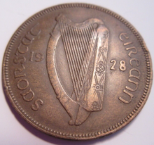 Load image into Gallery viewer, IRELAND EIRE ONE PENNY 1d 7 COIN COLLECTION IN POUCH
