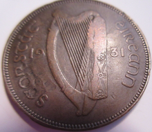 Load image into Gallery viewer, IRELAND EIRE ONE PENNY 1d 7 COIN COLLECTION IN POUCH
