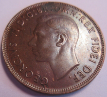 Load image into Gallery viewer, 1952 KING GEORGE VI AUSTRALIA PENNY COIN AUNC IN PROTECTIVE CLEAR FLIP
