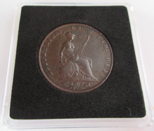 Load image into Gallery viewer, 1855 QUEEN VICTORIA  HALF PENNY GVF PRESENTED IN CLEAR CAPSULE
