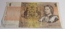 Load image into Gallery viewer, VARIOUS WORLD BANKNOTES ALLIES X 6 WITH NOTE HOLDER
