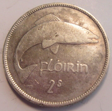 Load image into Gallery viewer, 1940 IRELAND EIRE FLORIN COIN REVERSE SALMON OBVERSE HARP VF IN CLEAR FLIP
