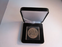 Load image into Gallery viewer, 1935 KING GEORGE V ROCKING HORSE .500 SILVER ONE CROWN COIN AUNC CAPSULE &amp; BOX
