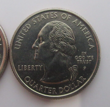 Load image into Gallery viewer, 1792 Kentucky Quarter Dollars 2001 Philadelphia &amp; Denver Mint 2 x Coins
