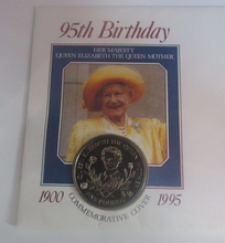 Load image into Gallery viewer, Queen Mother 95th Birthday £5 Five Pounds 1995 BUnc Guernsey Coin in PNC
