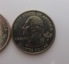 Load image into Gallery viewer, 1792 Kentucky Quarter Dollars 2001 Philadelphia &amp; Denver Mint 2 x Coins
