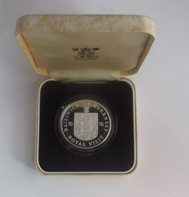 1978 ROYAL VISIT OF GUERNSEY SILVER PROOF ROYAL MINT 25p CROWN COIN R/MINT BOX