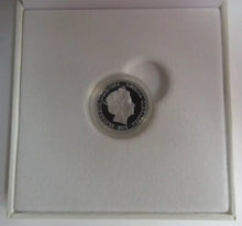 Load image into Gallery viewer, 2019 George &amp; The Dragon Silver Sovereign Gibraltar Coin Boxed + COA
