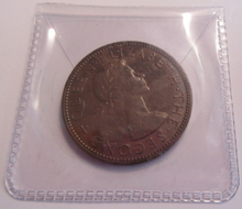 Load image into Gallery viewer, QUEEN ELIZABETH II NEW ZEALAND ONE PENNY COIN EF+ 1960 IN PROTECTIVE CLEAR FLIP
