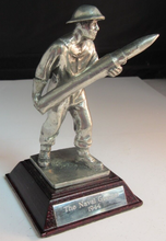 Load image into Gallery viewer, THE NAVEL GUNNER PEWTER FIGURE ROYAL HAMPSHIRE ART FOUNDRY WITH ORIGINAL BOX
