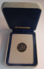 Load image into Gallery viewer, 1979 ISLE OF MAN VIRENIUM PROOF ONE POUND COIN BEAUTIFULLY BOXED
