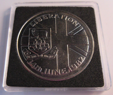 Load image into Gallery viewer, 1982 FALKLAND ISLANDS LIBERATION BUNC FIFTY PENCE CROWN COIN CAPSULE BOX &amp; COA
