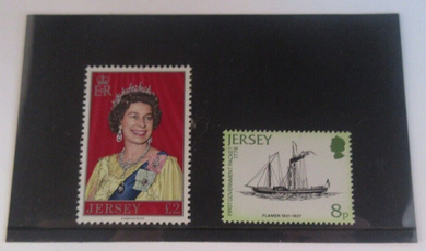 Queen Elizabeth II £2 & 8p Jersey Decimal 2 Stamp Set MNH