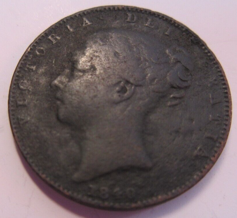 1840 QUEEN VICTORIA FARTHING AVF PRESENTED IN CLEAR FLIP