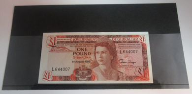 1988 £1 Gibraltar Banknote Uncirculated Number 007 - 4th August in Display Card
