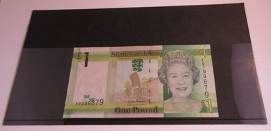 2010 THE STATES OF JERSEY ONE POUND £1 BANKNOTE AUNC IN NOTE HOLDER
