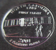 Load image into Gallery viewer, 2001 UNITED STATES MINT STATE QUARTER DOLLAR NORTH CAROLINA 1789 PLATINUM PLATED
