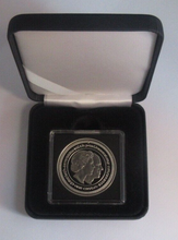Load image into Gallery viewer, 1984 Commonwealth Parliament Conference Proof-Like Isle of Man 1 Crown CoinBoxC3
